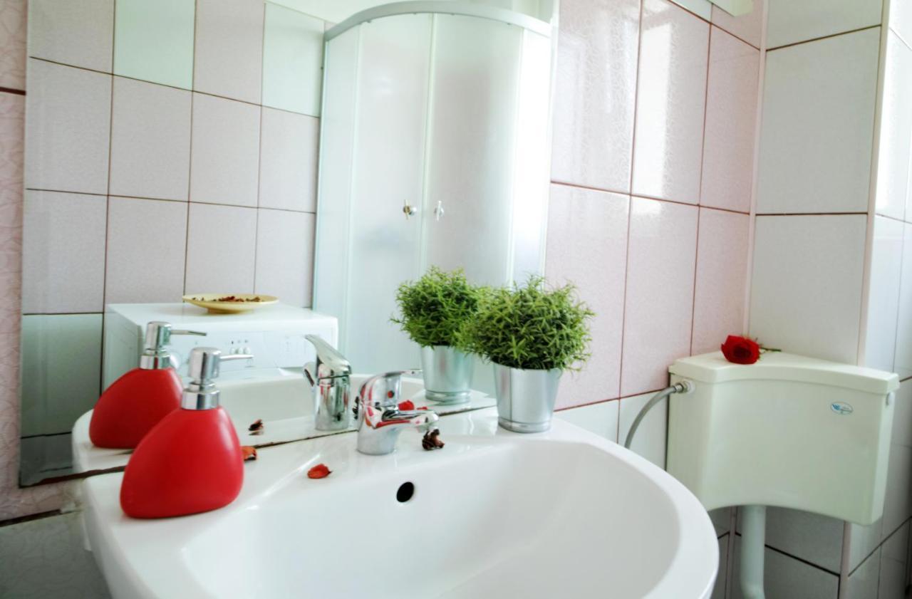 شقة بوخارست  في Luxury Apartament المظهر الخارجي الصورة