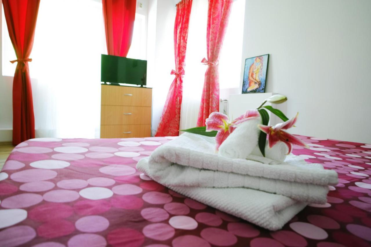 شقة بوخارست  في Luxury Apartament المظهر الخارجي الصورة